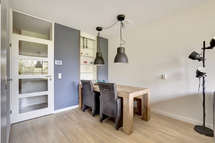 Photo 8 of Dokter van Stratenweg 331