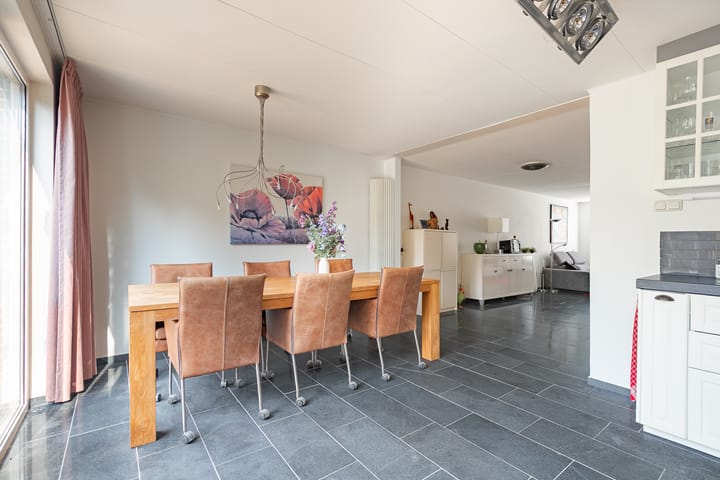 Foto 10 van Rubensstraat 8-A