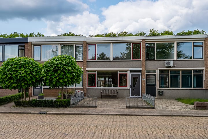 Foto 1 van Vincent van Goghstraat 21