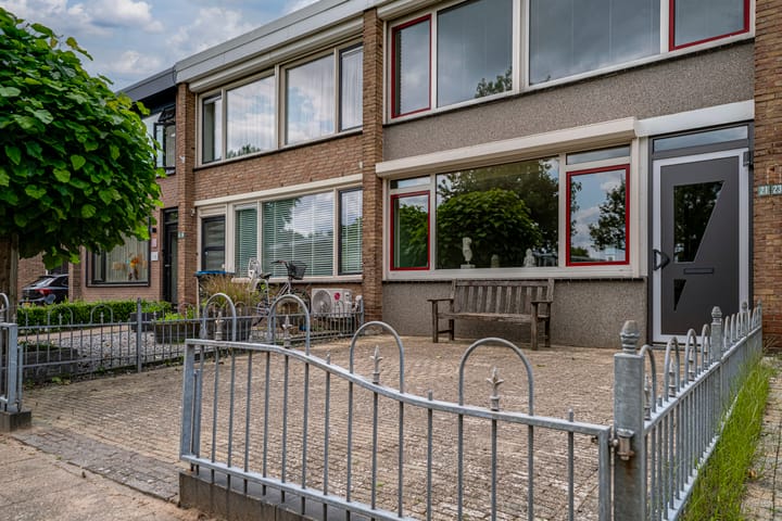 Foto 8 van Vincent van Goghstraat 21