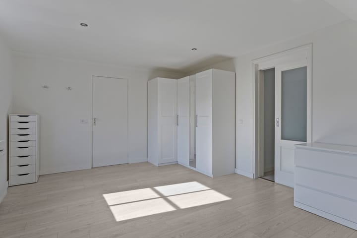 Photo 35 of Pastoor Santfoortstraat 9