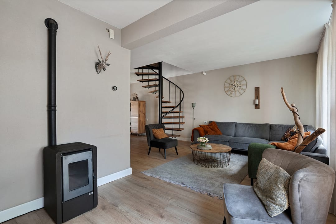 Foto 11 van Nijkampenweg 176