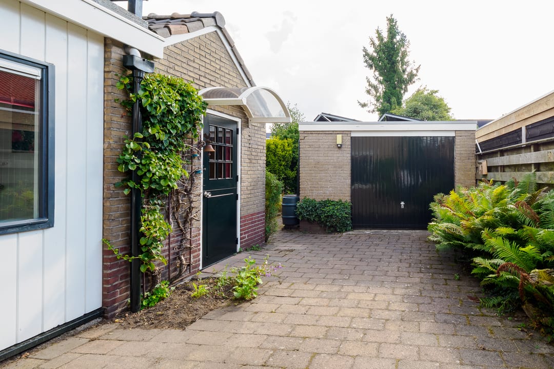 Photo 26 of Margrietstraat 11