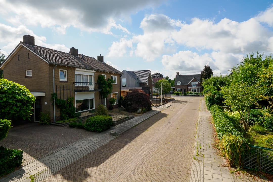 Photo 32 of Margrietstraat 11