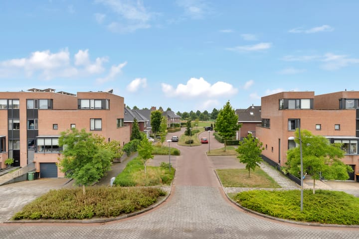 Foto 28 van Reling 26