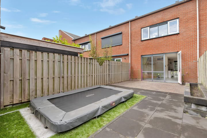 Foto 30 van Reling 26