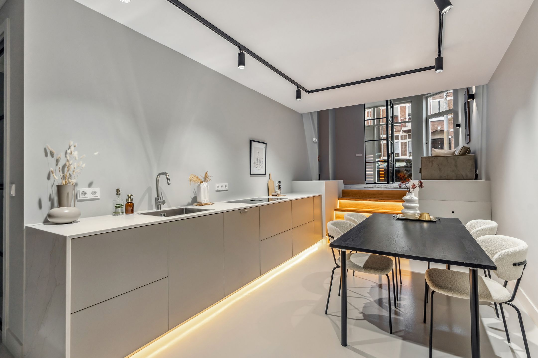 Foto 12 van Graaf Lodewijkstraat 99