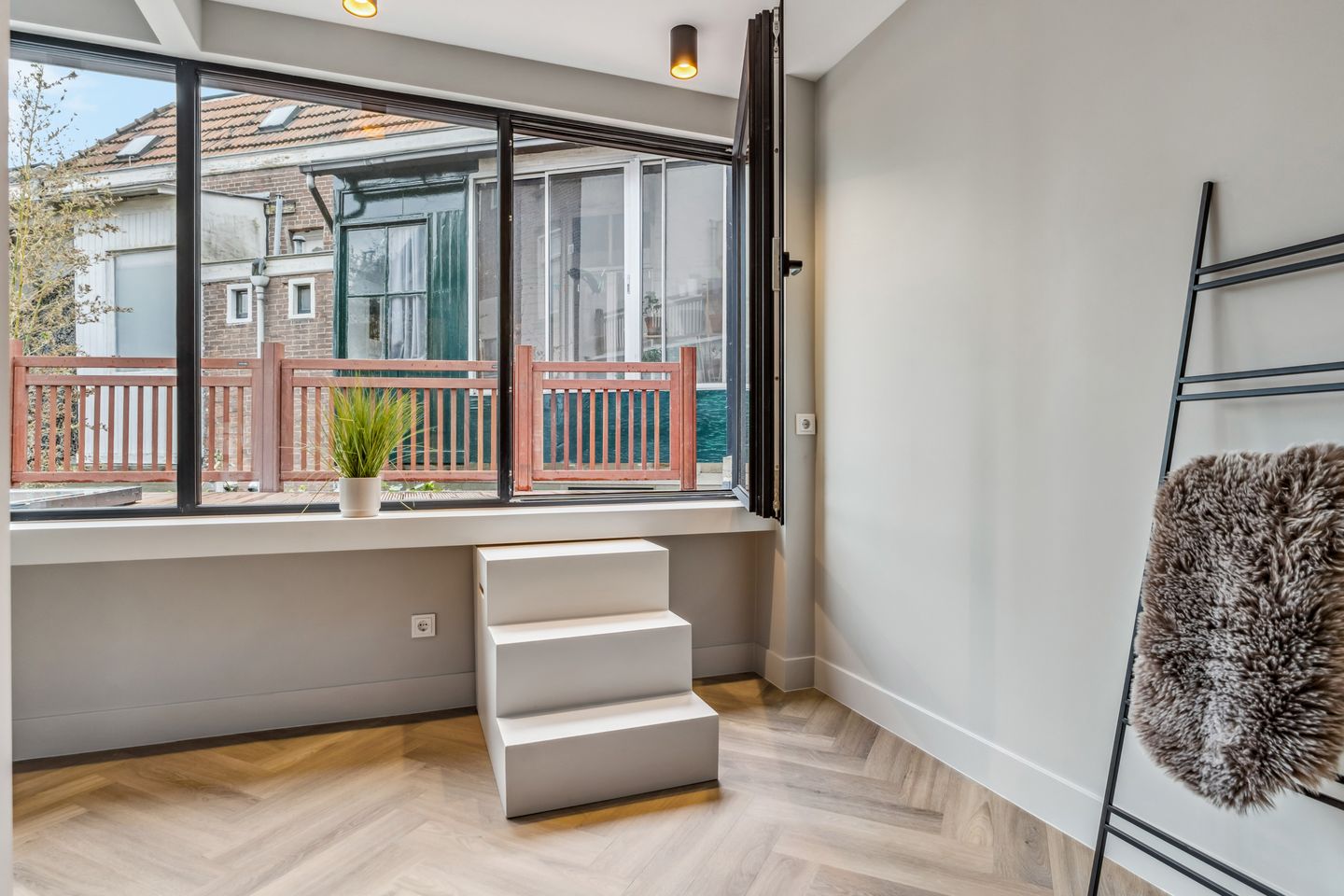 Foto 35 van Graaf Lodewijkstraat 99