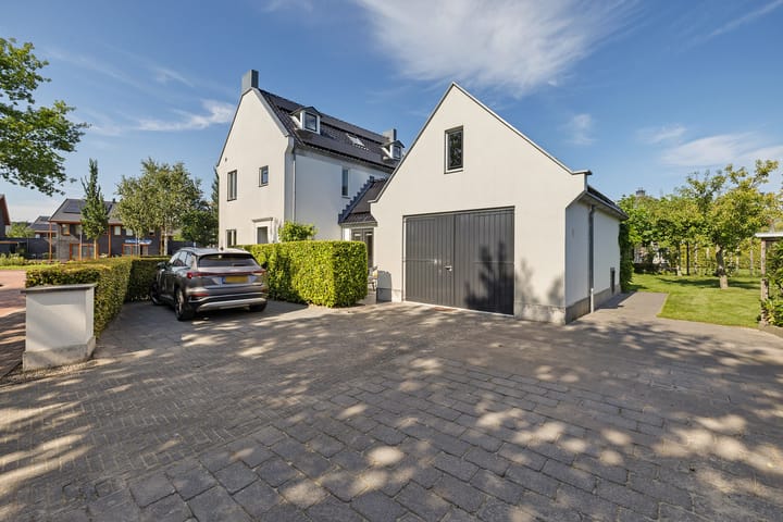 Photo 4 of Willem Lodewijklaan 1