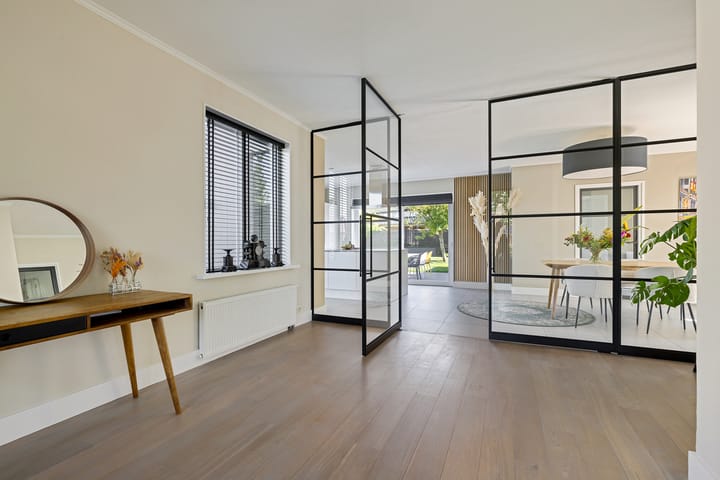 Photo 12 of Willem Lodewijklaan 1