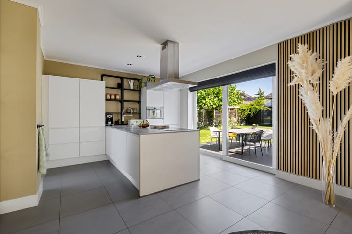 Photo 17 of Willem Lodewijklaan 1