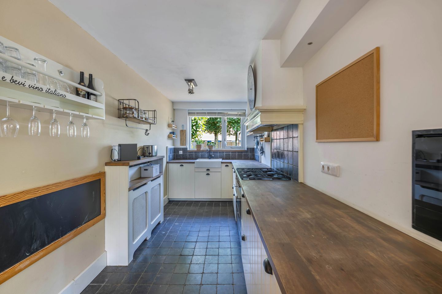 Photo 4 of Monnickendamstraat 26