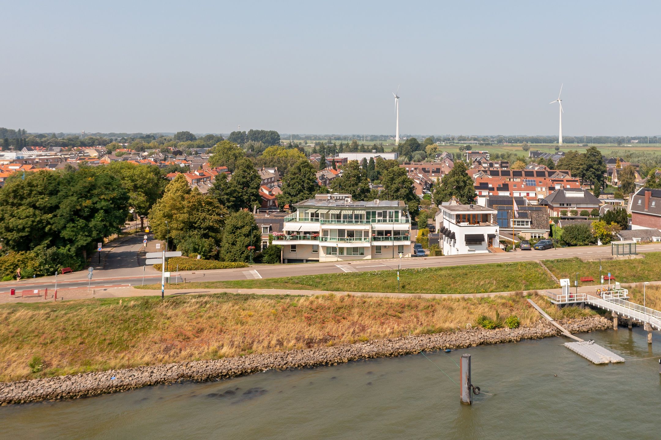 Rivierdijk, 245, Hardinxveld-Giessendam, 3372BN, Zuid-Holland, Nederland 245 