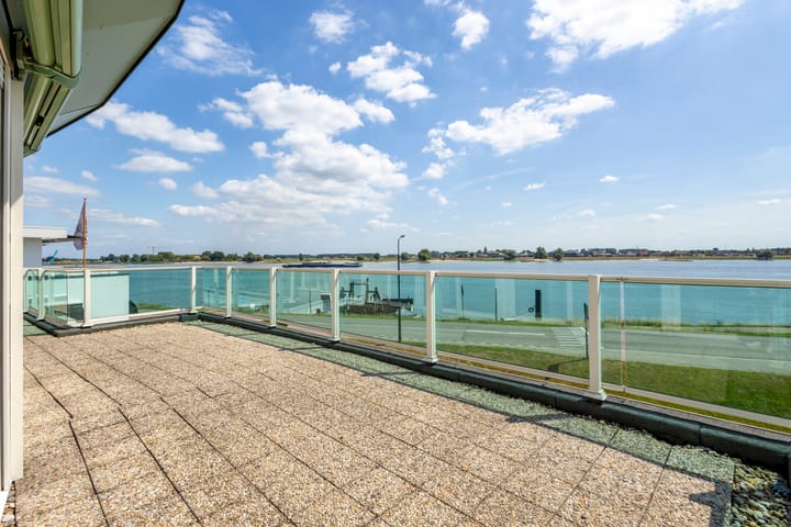 Photo 6 of Rivierdijk 245