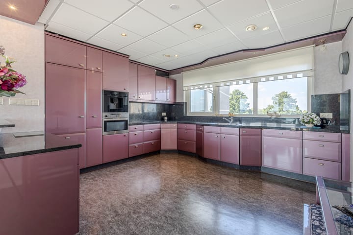 Photo 21 of Rivierdijk 245