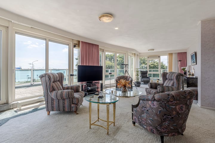 Photo 22 of Rivierdijk 245