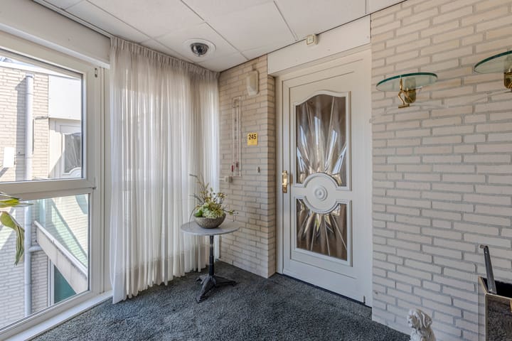 Photo 34 of Rivierdijk 245