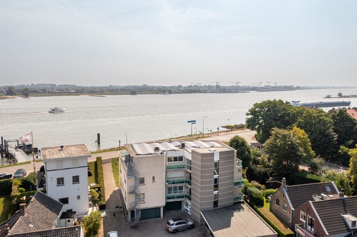 Photo 36 of Rivierdijk 245