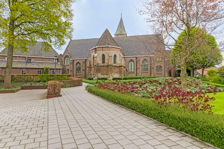 Foto 32 van Markeresplein 14