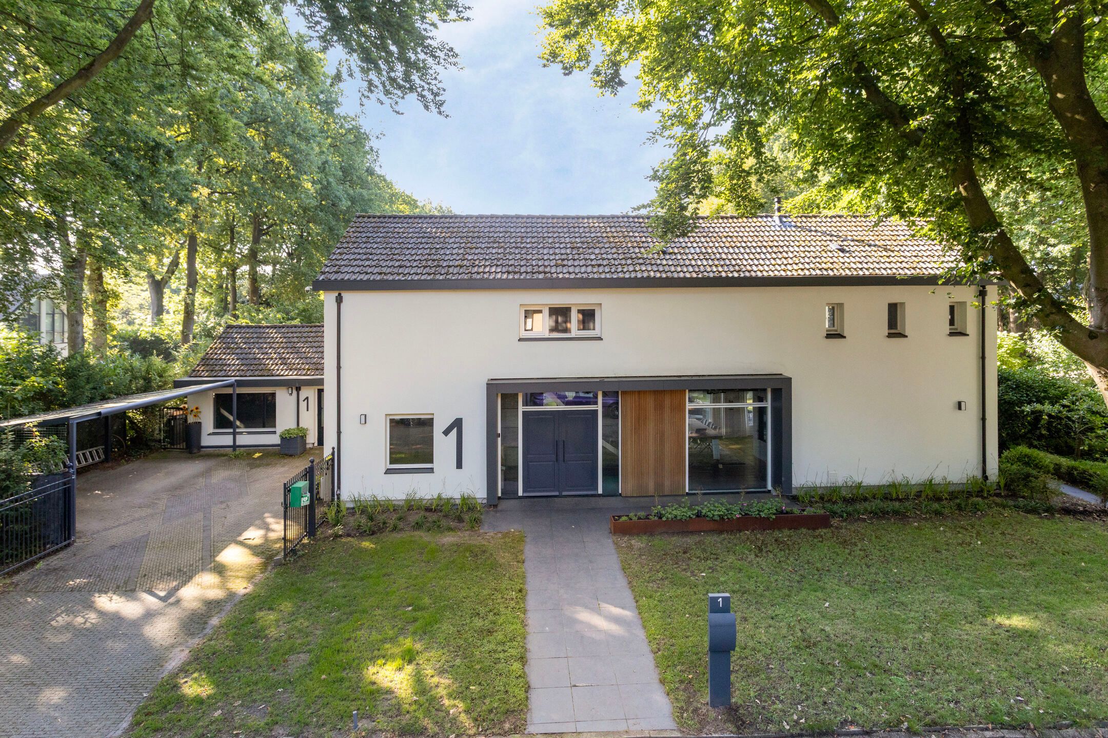 Photo 69 of Beukenlaan 1