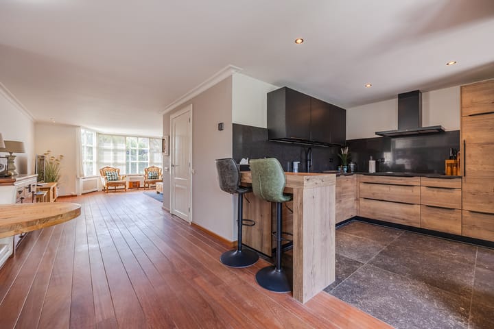 Photo 21 of Arnold van Lieropstraat 56