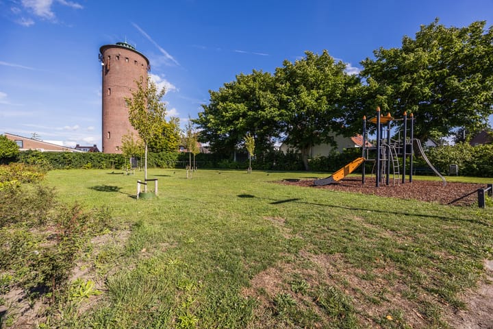 Photo 77 of Arnold van Lieropstraat 56