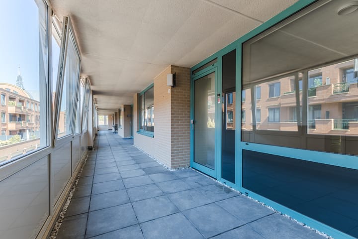 Photo 14 of Raadhuisstraat 32