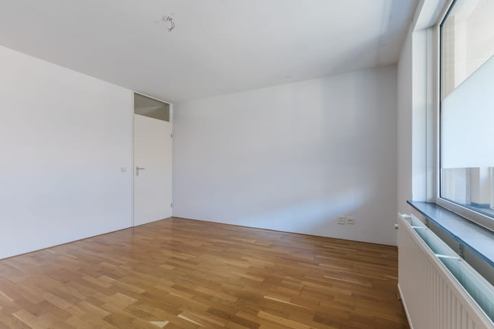 Photo 25 of Raadhuisstraat 32