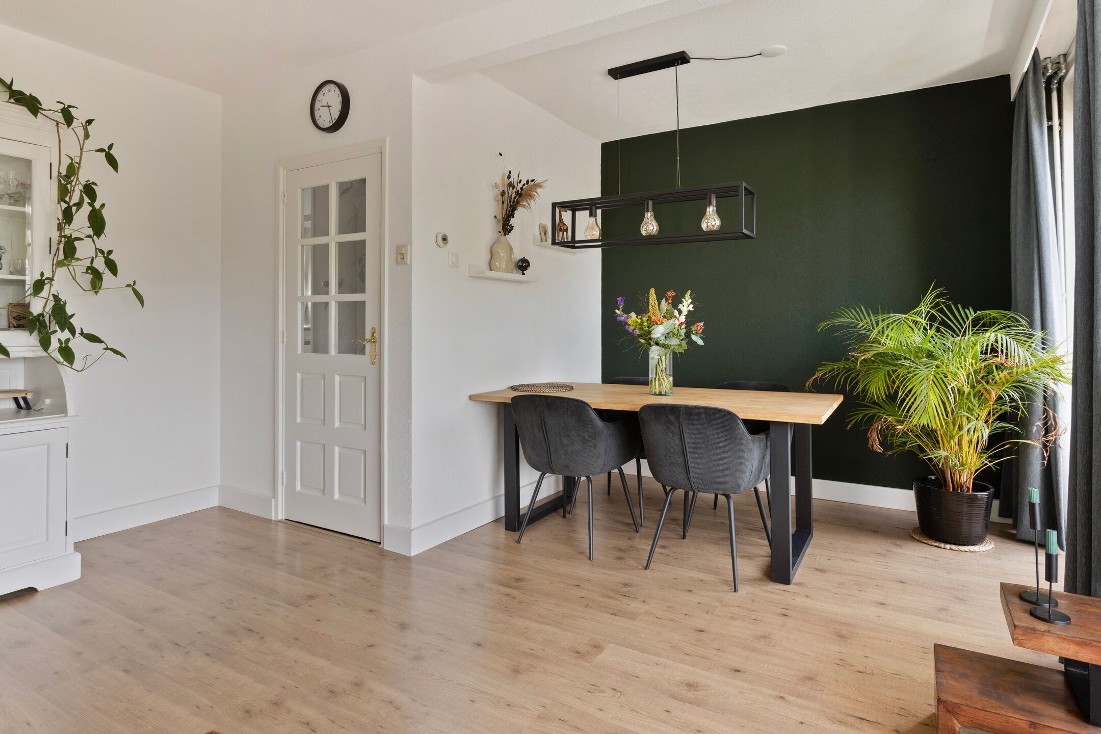 Photo 6 of Van Borsselestraat 53