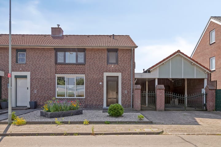 Photo 1 of Bernadettelaan 14