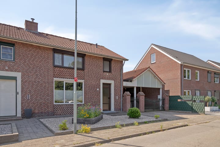 Foto 2 van Bernadettelaan 14