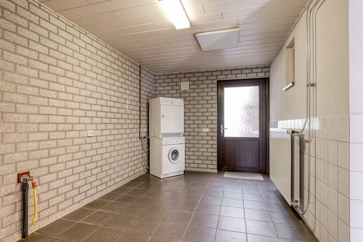 Photo 21 of Bernadettelaan 14