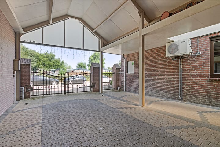 Photo 37 of Bernadettelaan 14