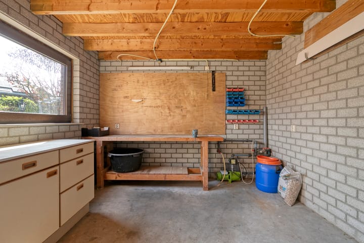 Photo 38 of Bernadettelaan 14