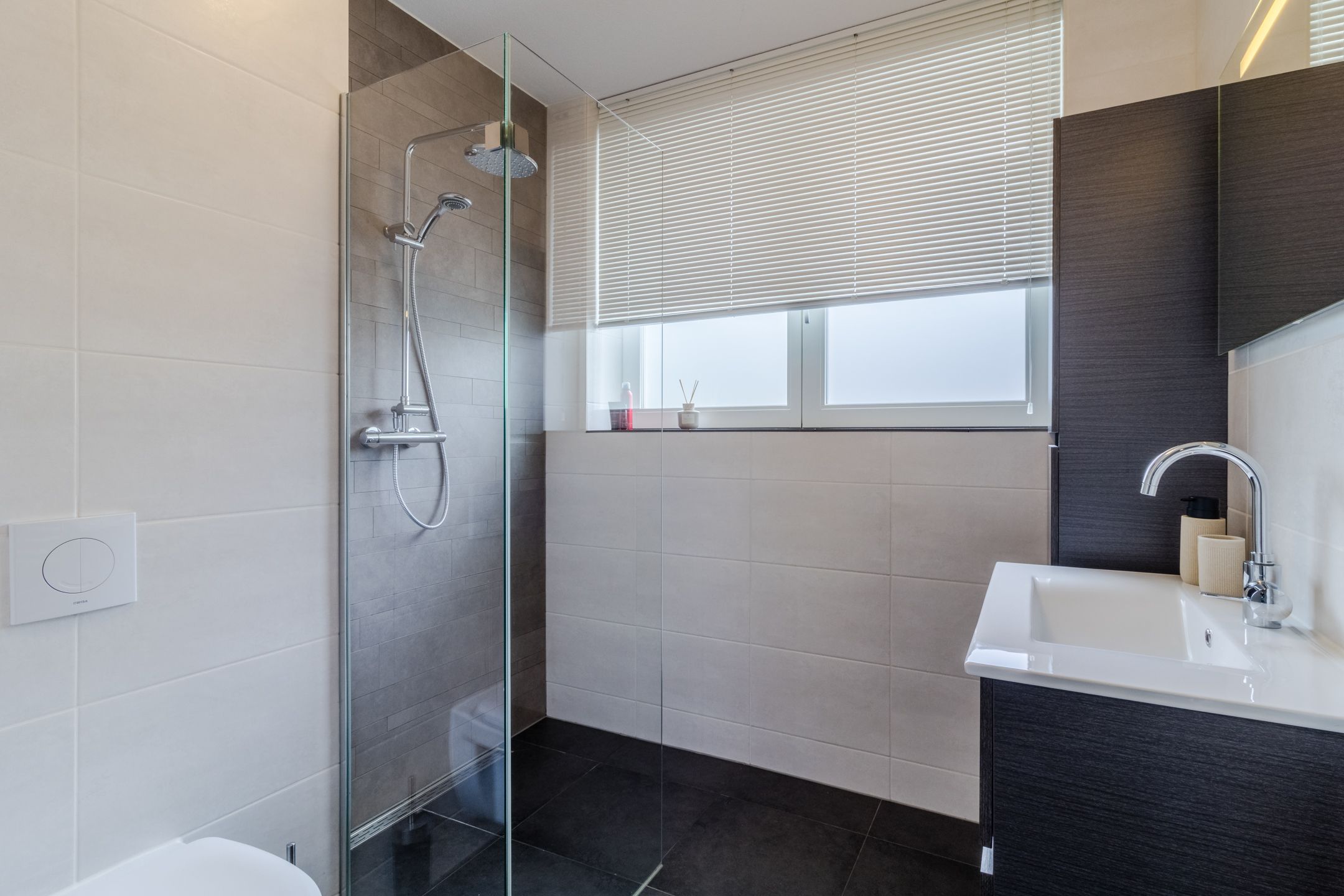 Foto 3 van Burg. Rippingstraat 2-C