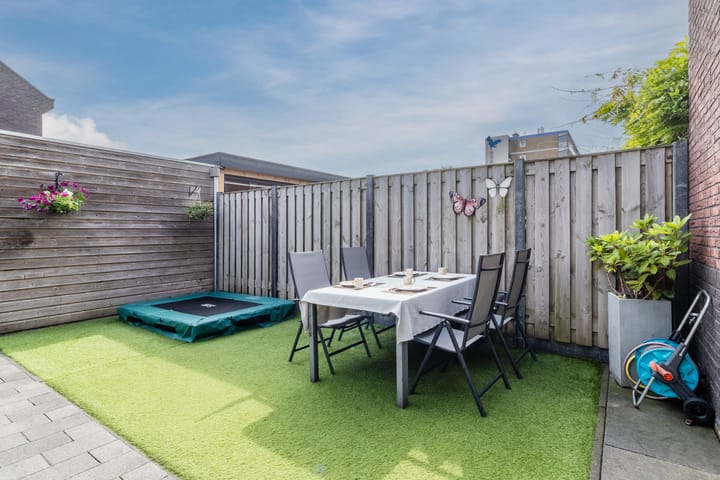 Foto 32 van Burg. Rippingstraat 2-C