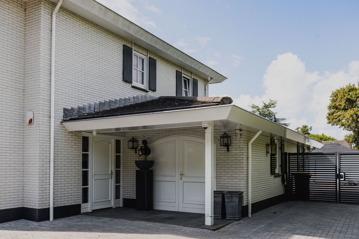 Photo 4 of Burgemeester van Woelderenlaan 92