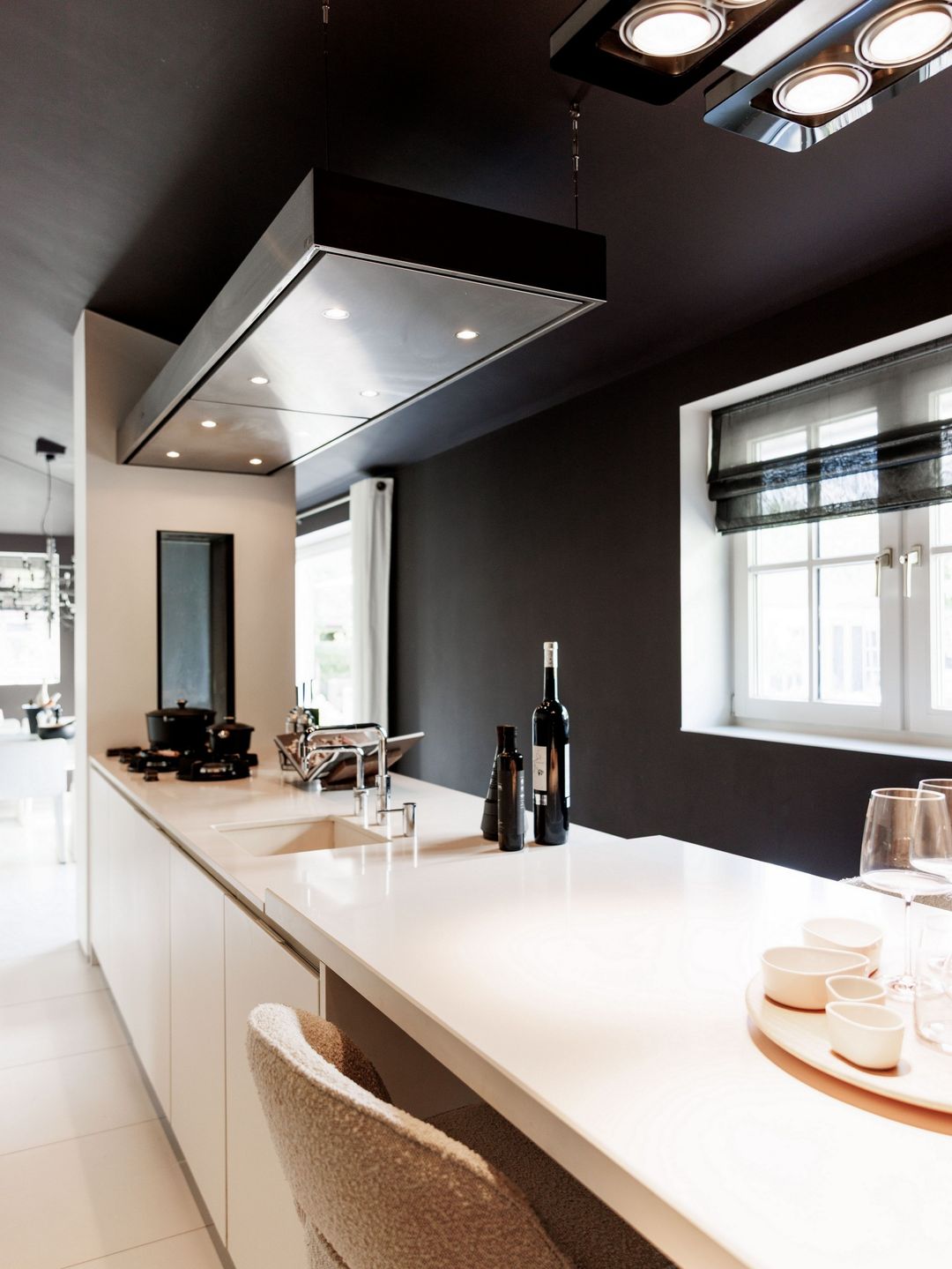 Photo 17 of Burgemeester van Woelderenlaan 92