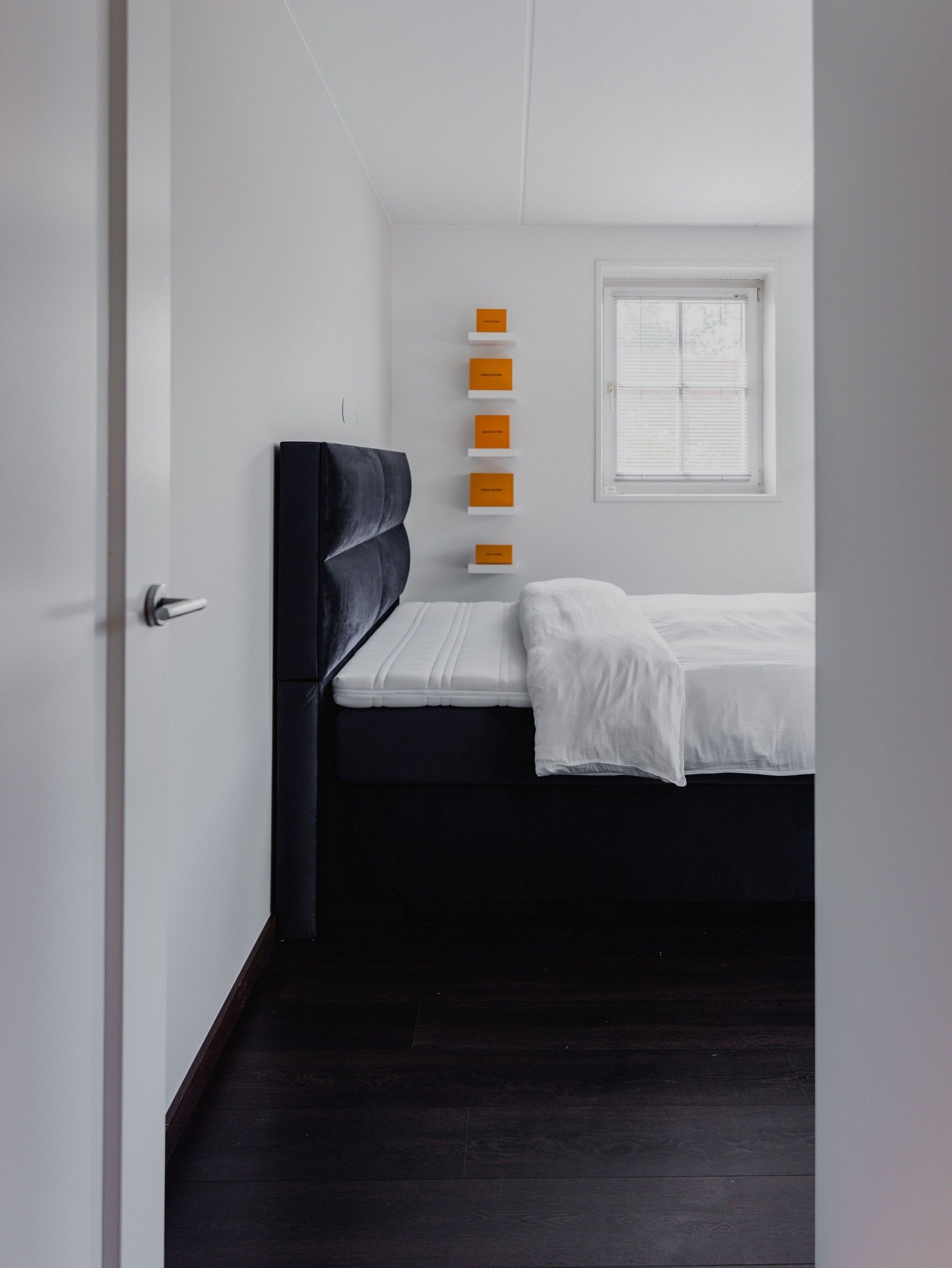 Photo 27 of Burgemeester van Woelderenlaan 92