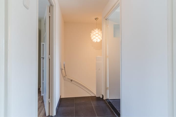 Foto 32 van De Witstraat 6