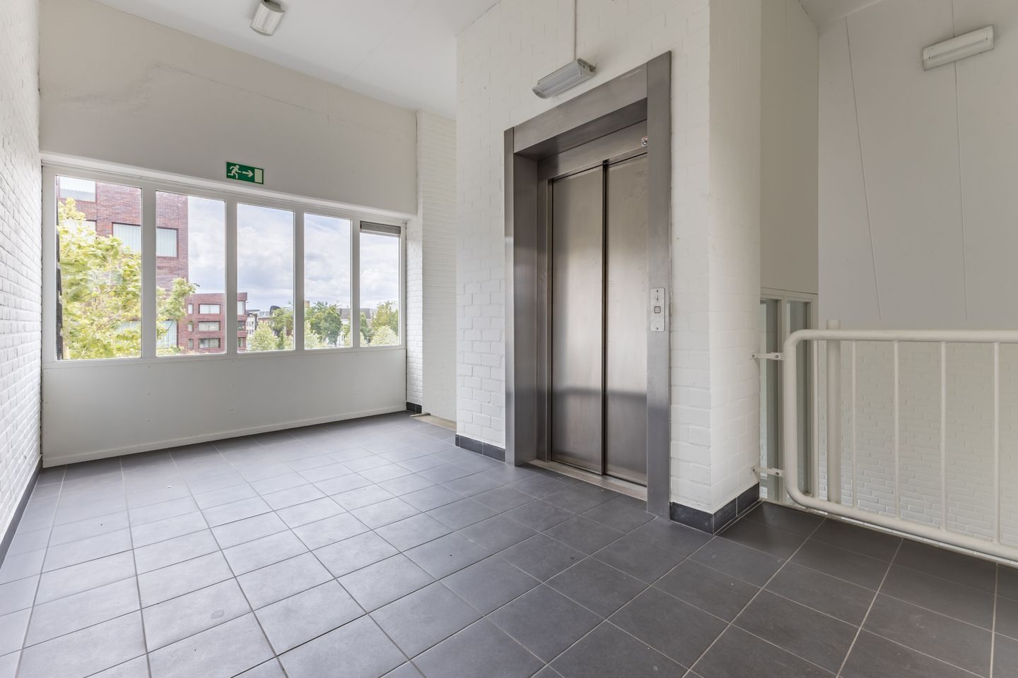 Foto 5 van Valkenierstraat 17-A