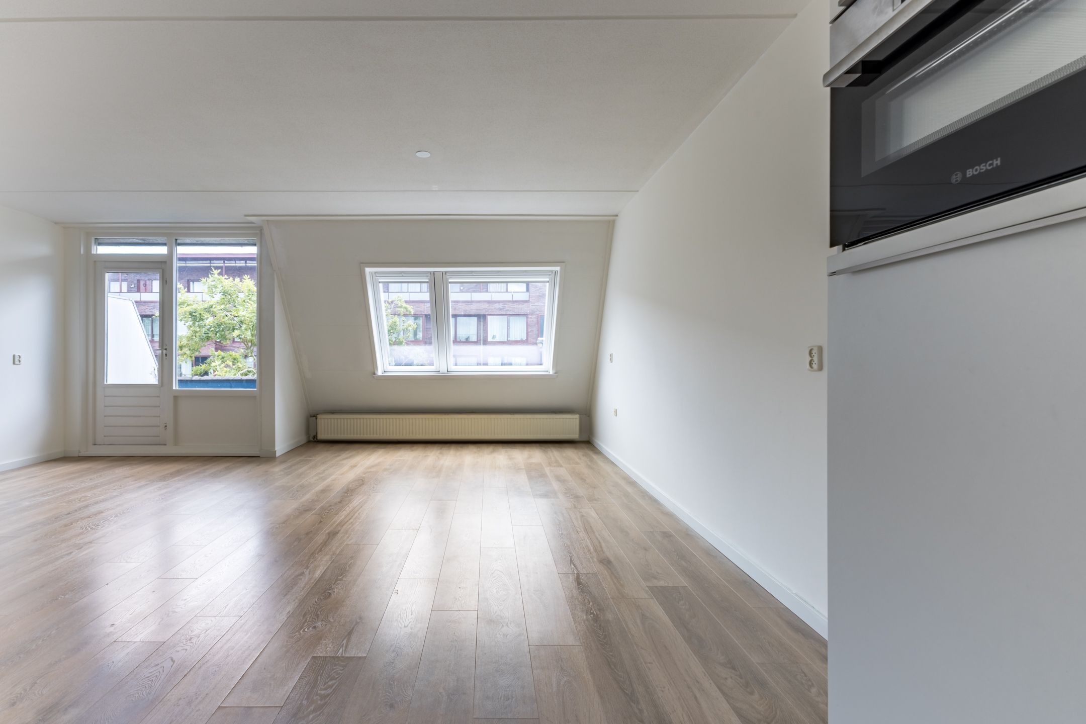 Foto 9 van Valkenierstraat 17-A