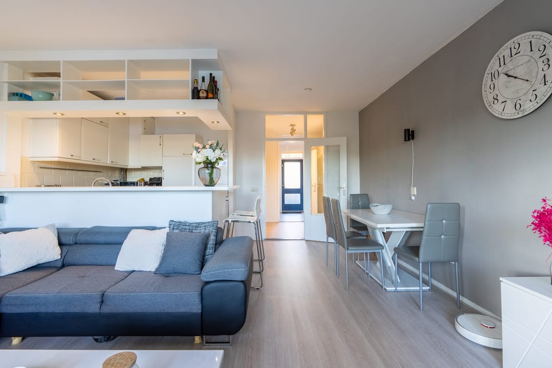 Foto 8 van Aert van Neslaan 140