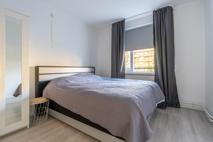 Foto 13 van Aert van Neslaan 140