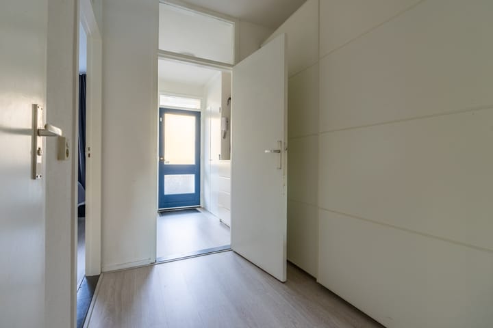 Foto 11 van Aert van Neslaan 140