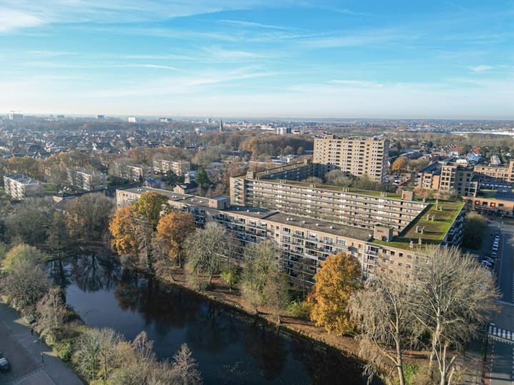 Foto 27 van Aert van Neslaan 140