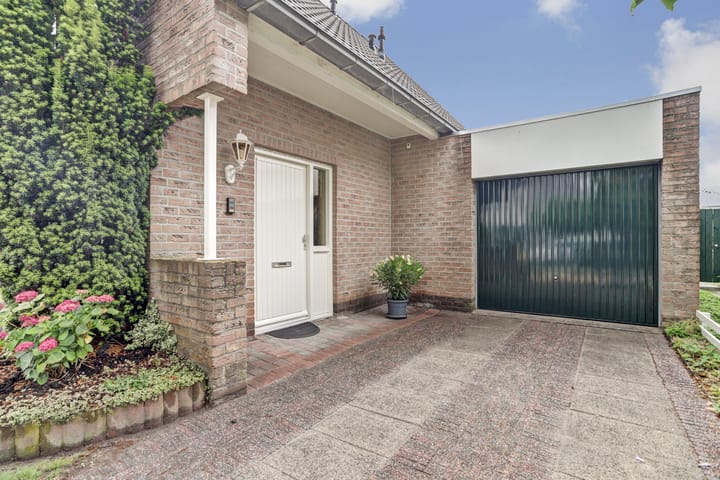 Foto 5 van Odinstraat 1
