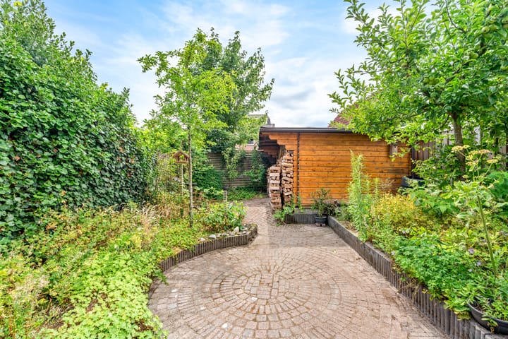 Foto 12 van Van Campenstraat 43