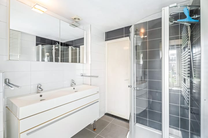 Foto 14 van Van Campenstraat 43