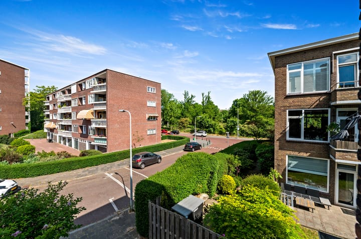 Foto 9 van Resedastraat 8